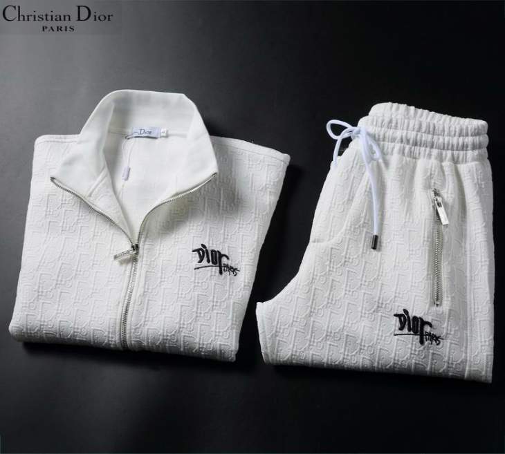 Picture of Dior Sweater Suits _SKUDiorM-4XL24cn9938581